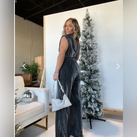 Chic By Ally B - Carols Shimmering Jumpsuit NWT size small - Picture 3 of 5